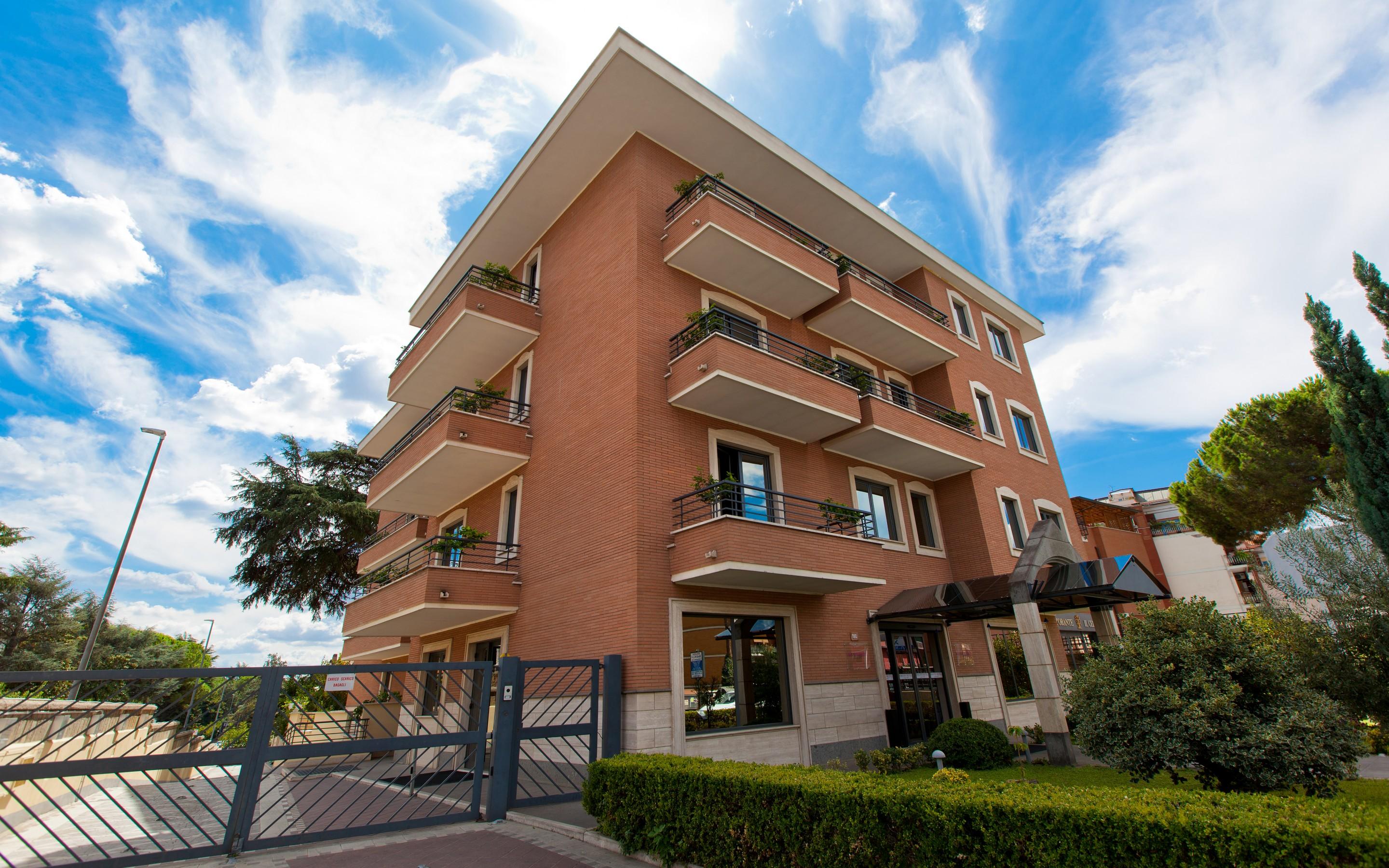 Smooth Hotel Rome West Exterior photo